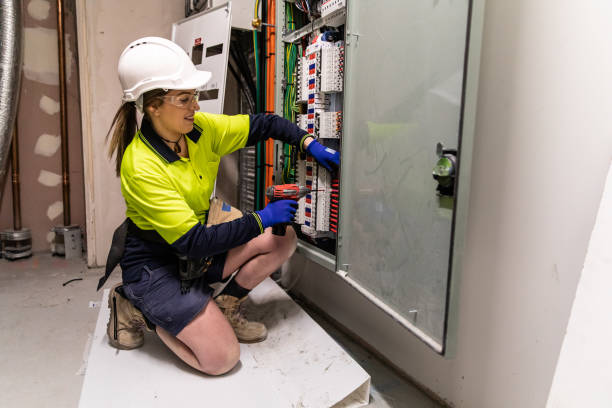 Best Local Electrician Companies  in Menonee, MI